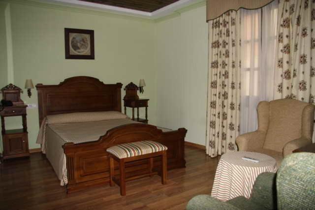 Hotel El Mano Huéscar Quarto foto