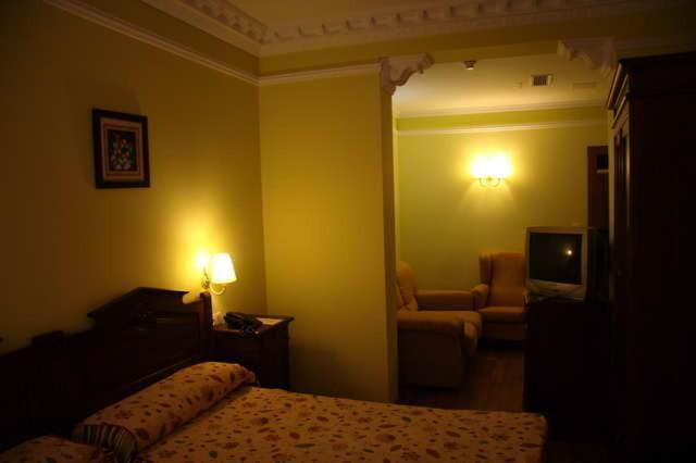Hotel El Mano Huéscar Quarto foto